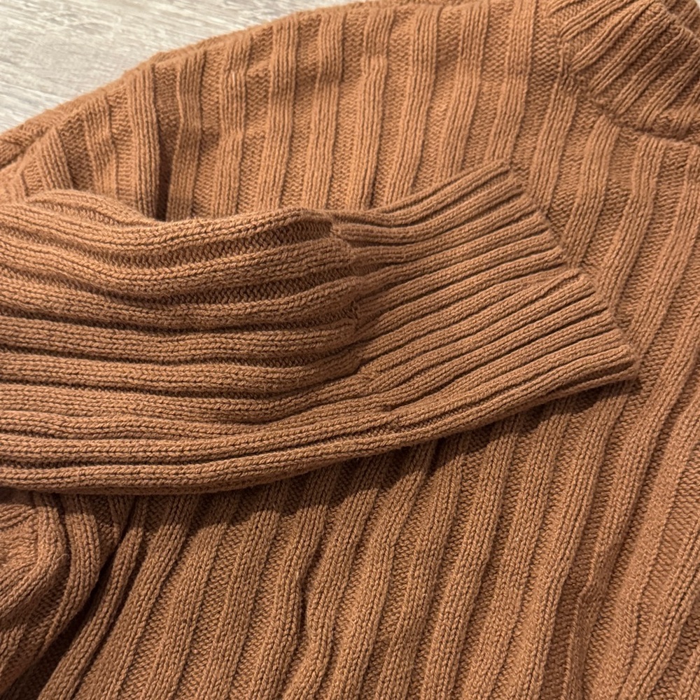 Brown Ribbed Knit Sweater - Picture 5 of 7